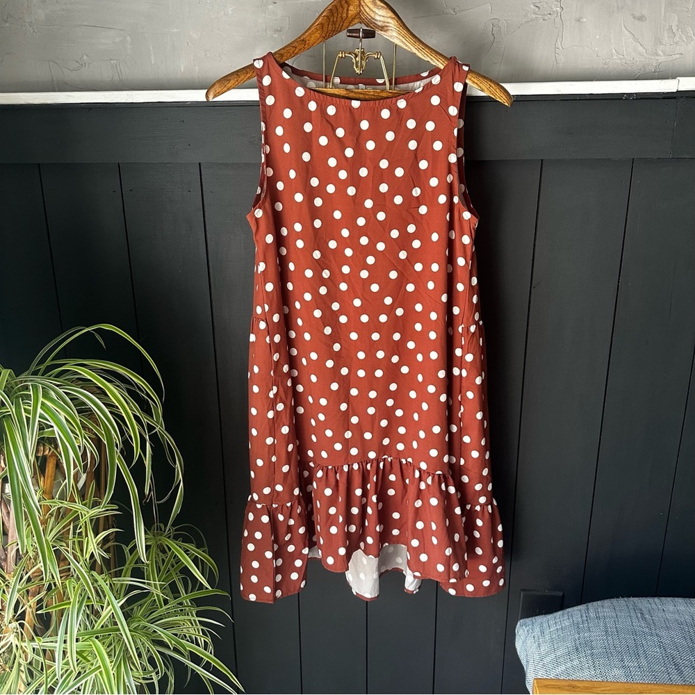 Brown White Polka Dot Sleeveless Ruffle Tier Flowy Lightweight Dress sz S‎